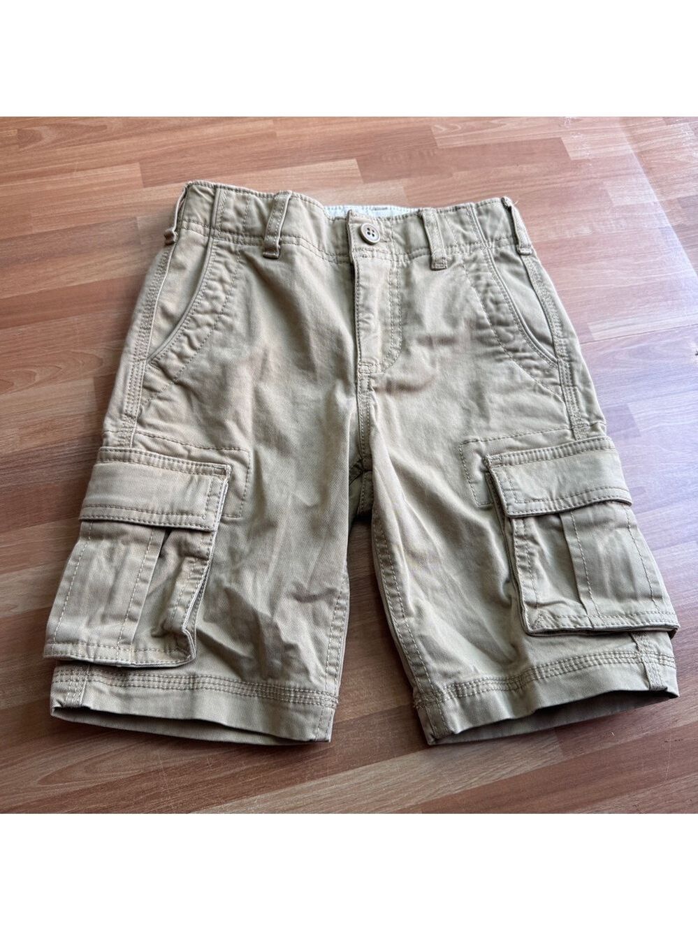 Gap khaki cargo shorts size 6 slim adjustable waist